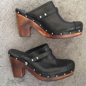 Studded black Clogs By Uggs